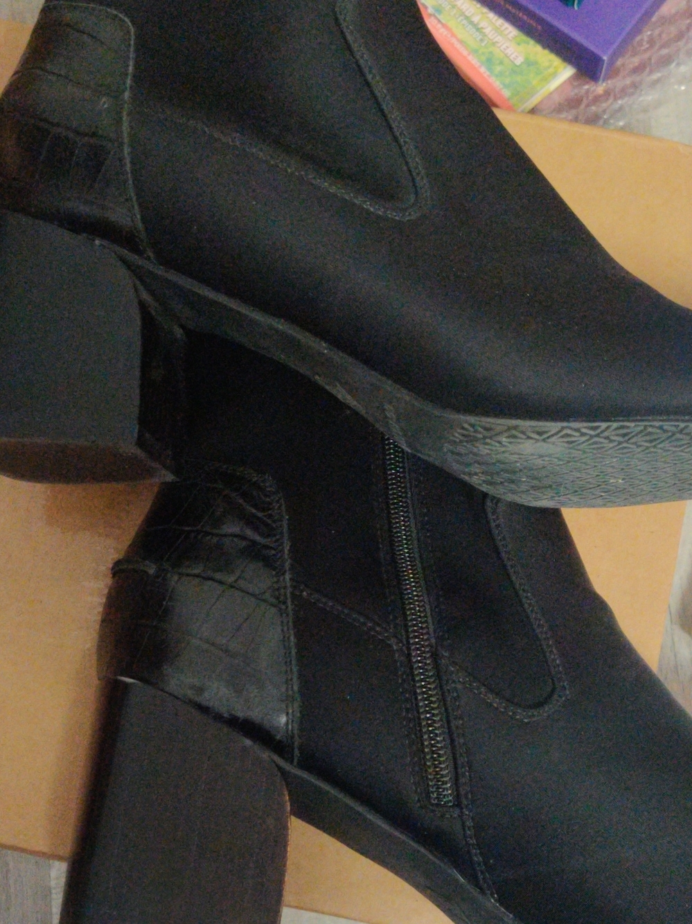Women's Black Zip-Accent Block Heel Ankle Boots